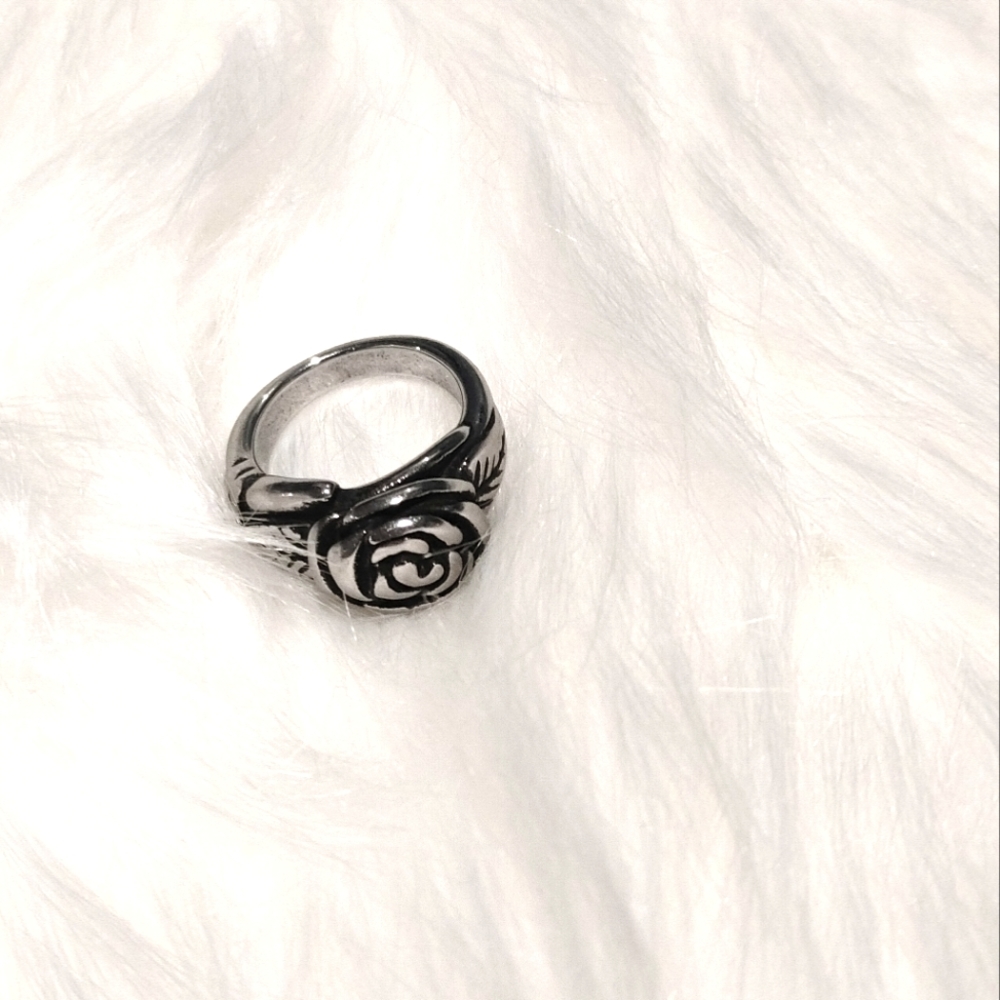 Rose Silver Color Ring Size 4